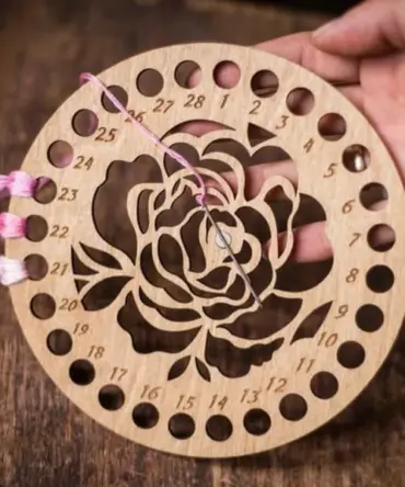 Lonjew Floral Round Thread Organizer with Needle Magnet, Filigree Wood Flower, Embroidery Sewing Floss Yarn Holder, Decorative Cross Stitch Keeper