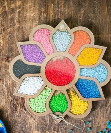 Lonjew Bead Container Wood Flower with Needle Magnet