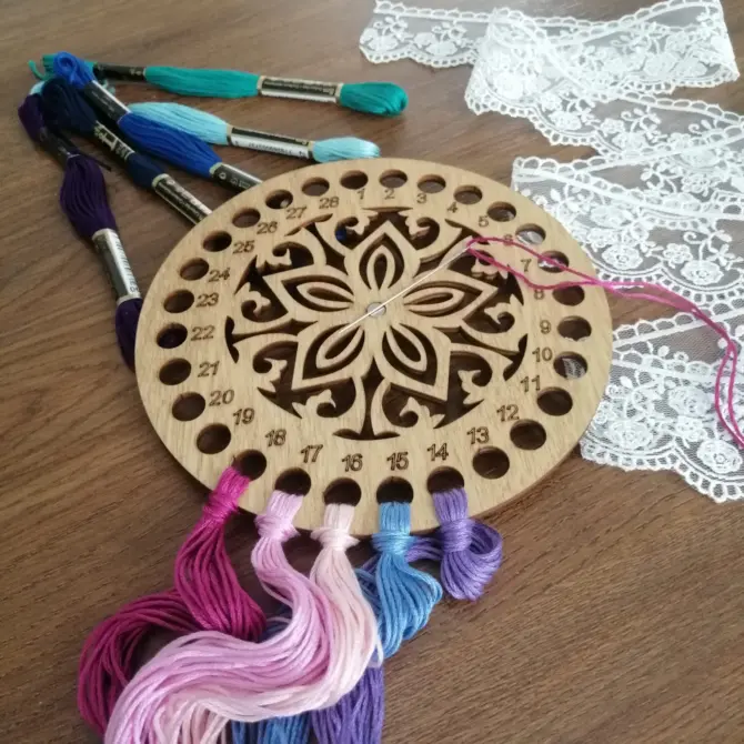 Wooden Round Thread Sorter with Needle Holder Magnet, Embroidery Floss Organizer Design 2 - Image 7