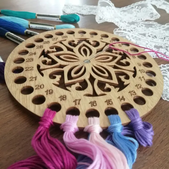 Wooden Round Thread Sorter with Needle Holder Magnet, Embroidery Floss Organizer Design 2 - Image 10