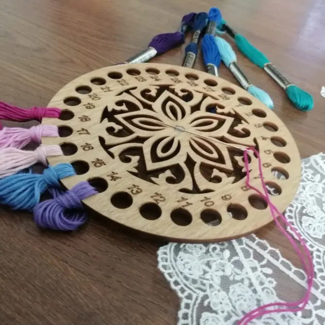 Wooden Round Thread Sorter with Needle Holder Magnet, Embroidery Floss Organizer Design 2 - Image 9