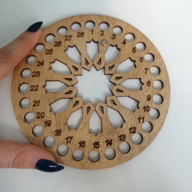 Lonjew Round Thread Sorter with Needle Holder Magnet - Wooden Art Embroidery Floss Organizer Design 1 - Image 14